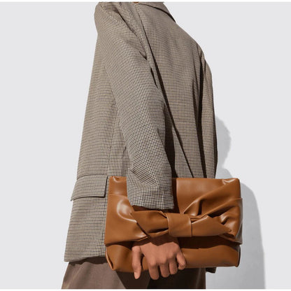 Nodo di Charme Clutch