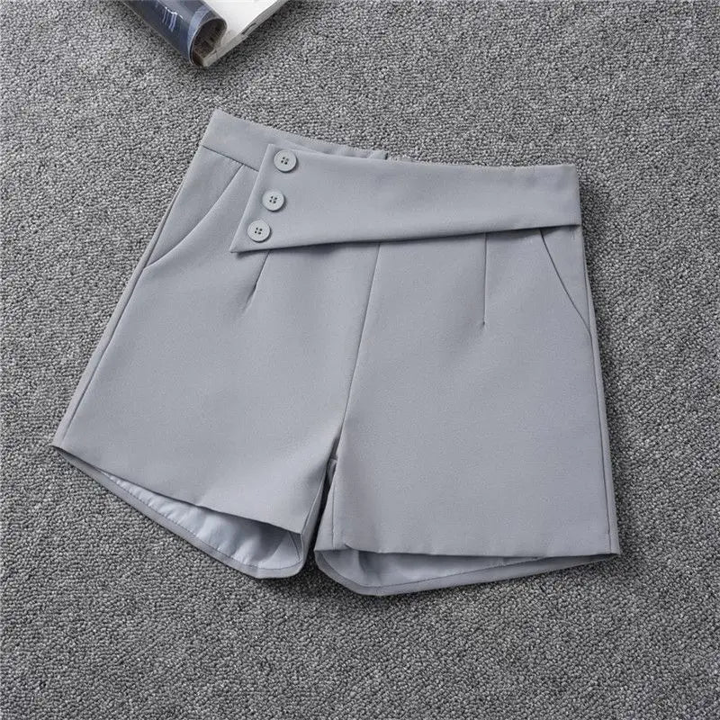 Brivido Shorts